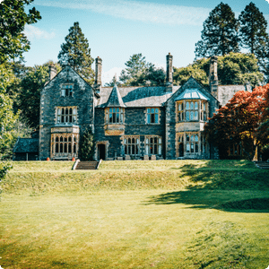 The Lakeside Lodge